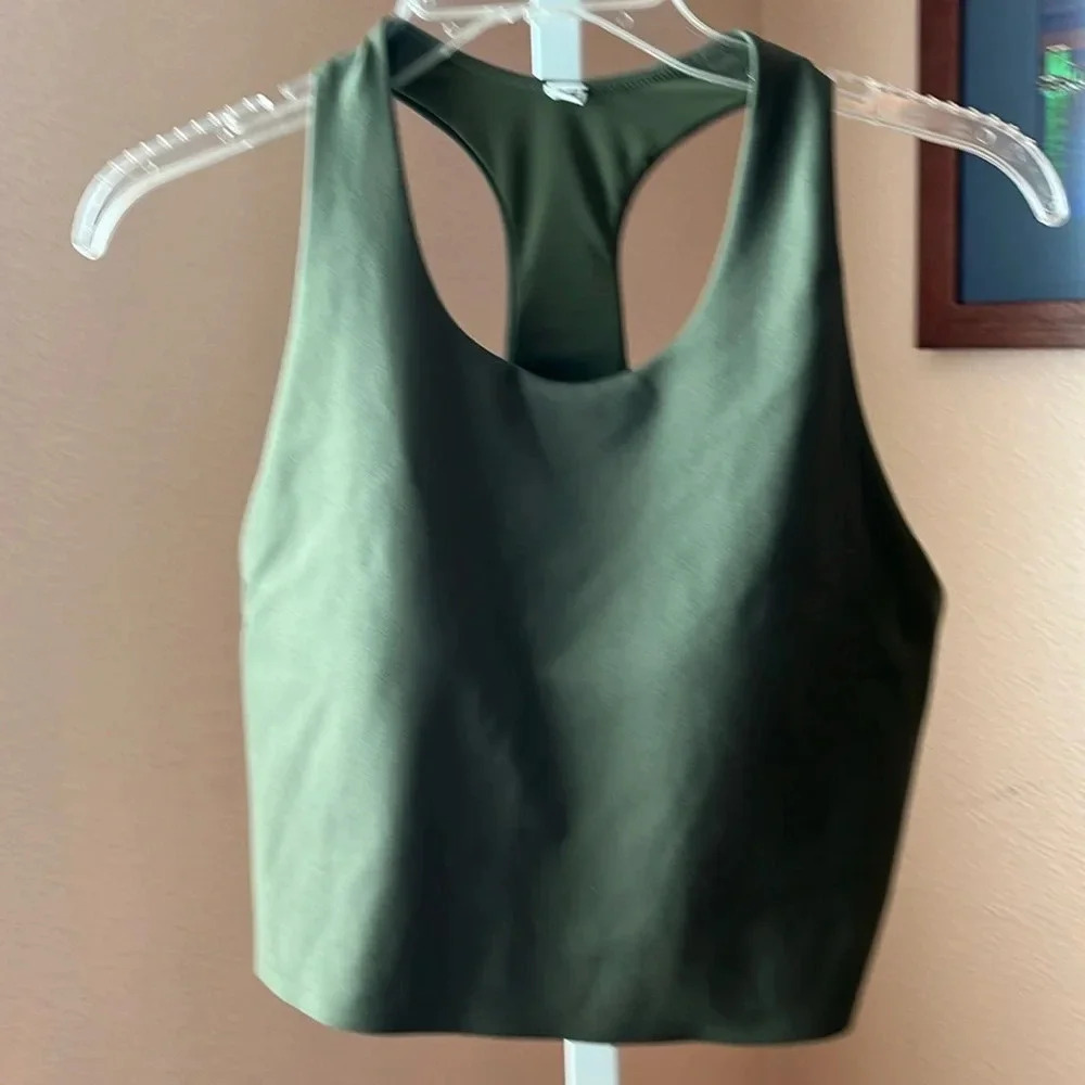 Uniqlo padded sports bra